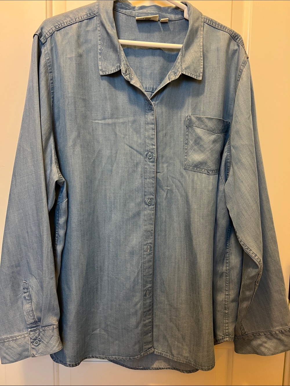 Light Blue Faded Denim-Style Button-Up long sleeved chambray pocket Shirt